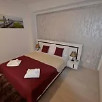 Amadeus Aparthotel 4*