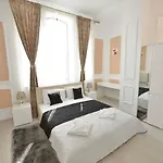 Apartahotel Amadeus