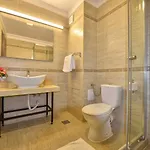 Amadeus Apartahotel