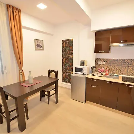 Amadeus 4* Bucharest