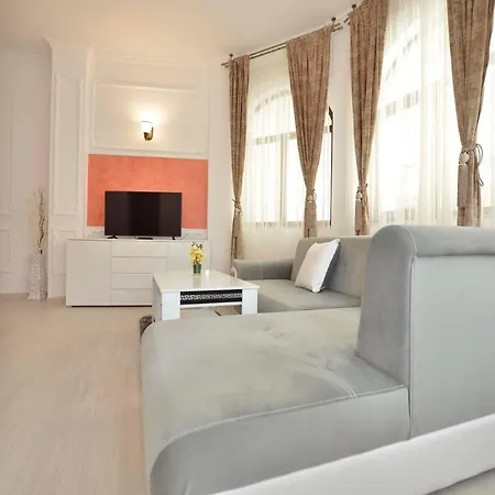 Amadeus 4* Bucharest