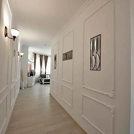 Aparthotel Amadeus Bucharest