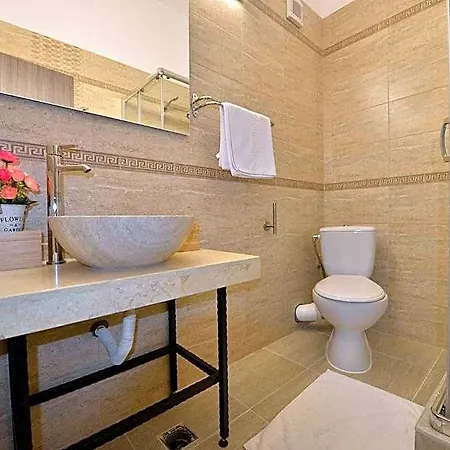 Aparthotel Amadeus Bucharest