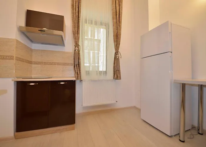 Amadeus 4* Bukarest