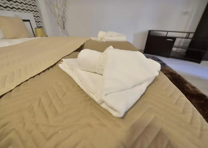 Amadeus Apartahotel 4*