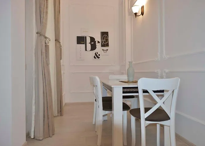 Amadeus Apartahotel Bucarest